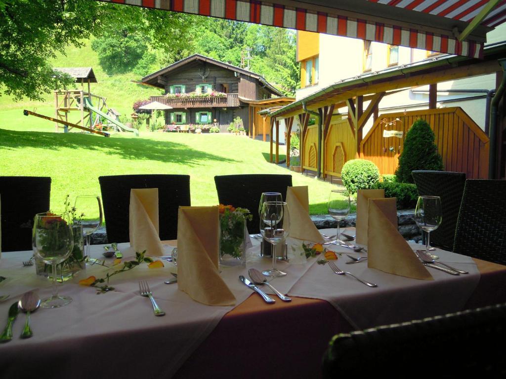 Landgasthof Reitsamerhof Werfen Exterior photo